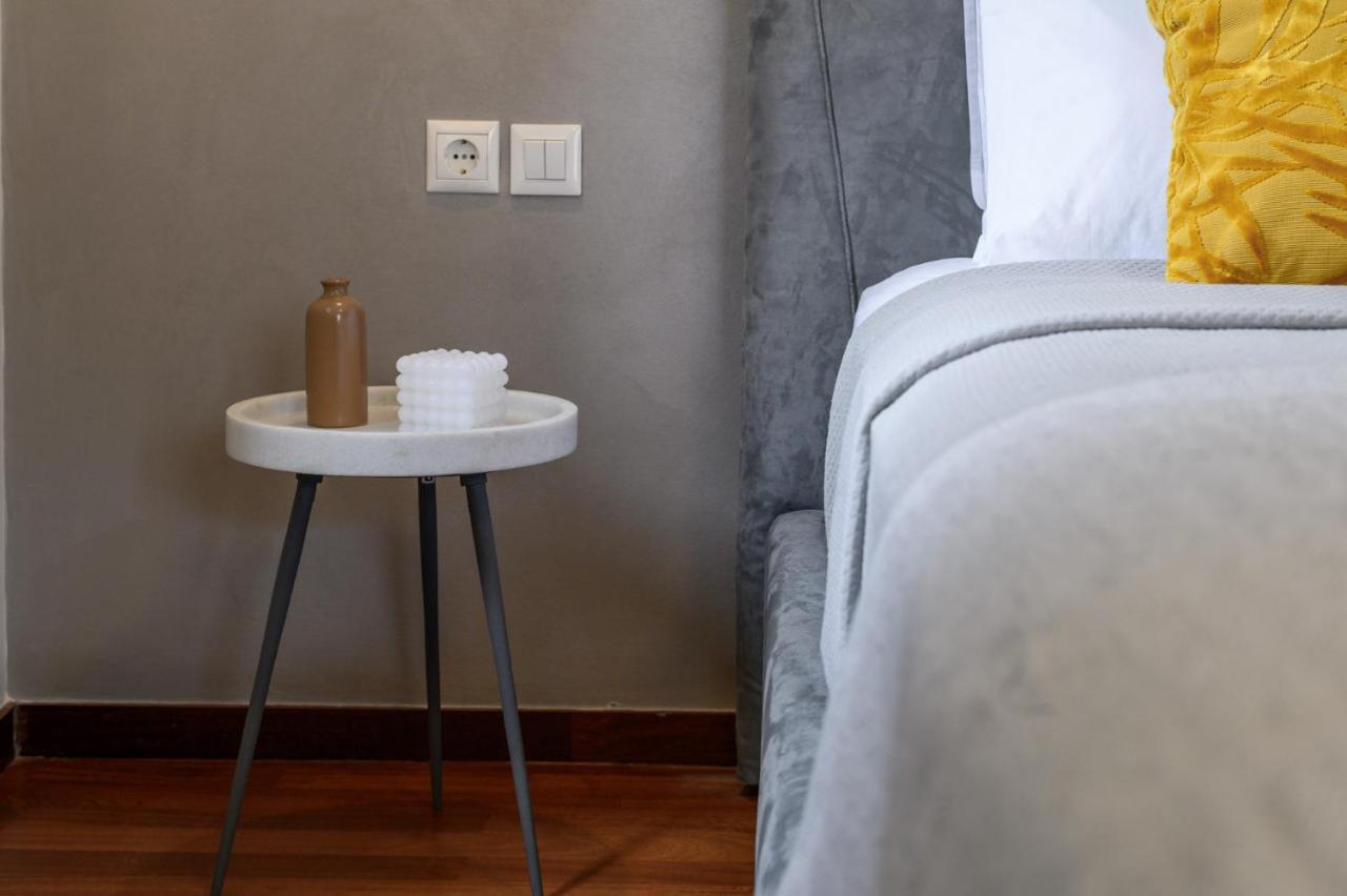 Napier Maisonette 阿尔戈斯托利翁 外观 照片
